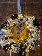 Sinterklaas deurkrans met verlichting, Drie personen of meer