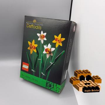 Lego bloemen NIEUW rozen en narcissen sets 40646 en 40460  beschikbaar voor biedingen