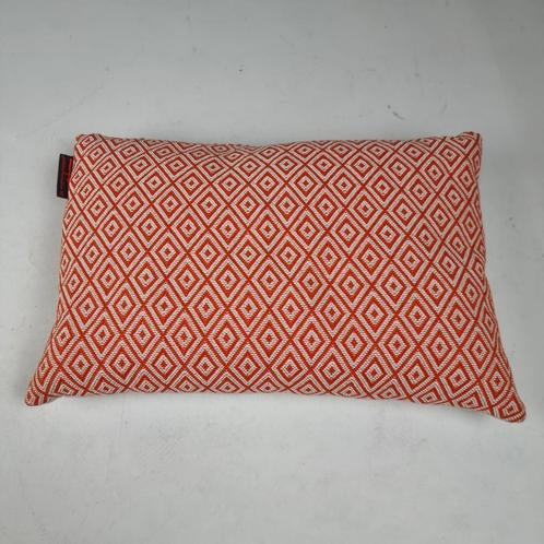 Sierkussen van De Kussenfabriek oranje 25x40, Huis en Inrichting, Woonaccessoires | Kussens, Nieuw, Oranje, Rechthoekig, Ophalen