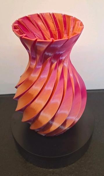 Vaas Multicolor 3D - 16cm beschikbaar voor biedingen