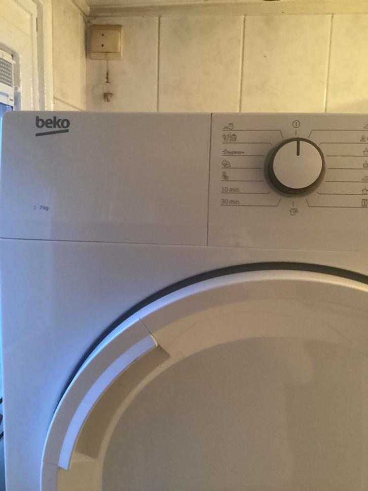 Te koop aan geboden droger beko, Witgoed en Apparatuur, Wasdrogers, Zo goed als nieuw, Luchtafvoer, Voorlader, 6 tot 8 kg, 85 tot 90 cm
