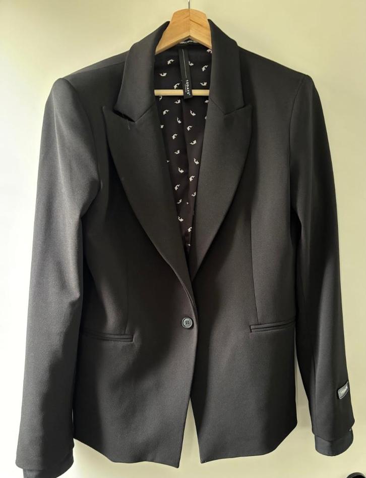 10days blazer / colbert met manchetten maat 42 zwart, Kleding | Dames, Jasjes, Kostuums en Pakken, Zo goed als nieuw, Jasje, Maat 42/44 (L)
