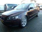 Volvo S40 1.8 Edition II nw apk trekhaak lederen bekleding, Auto's, Voorwielaandrijving, 65 €/maand, 125 pk, Gebruikt