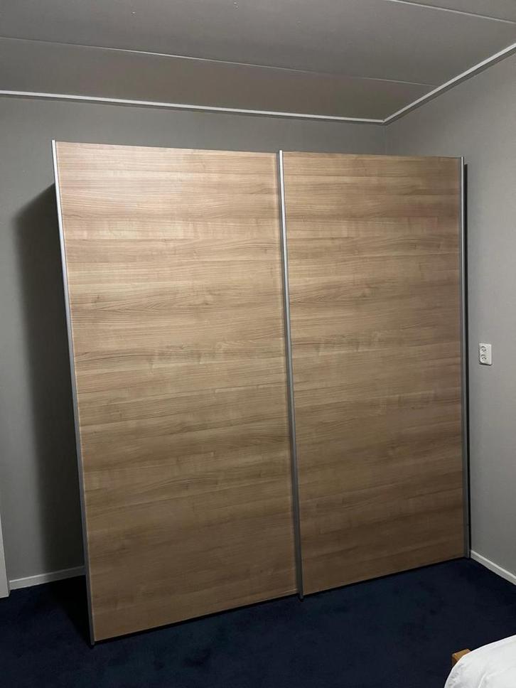 Grote schuifdeurkast - 200x180x62 cm, Huis en Inrichting, Kasten | Kledingkasten, Gebruikt, 200 cm of meer, 150 tot 200 cm, 50 tot 75 cm