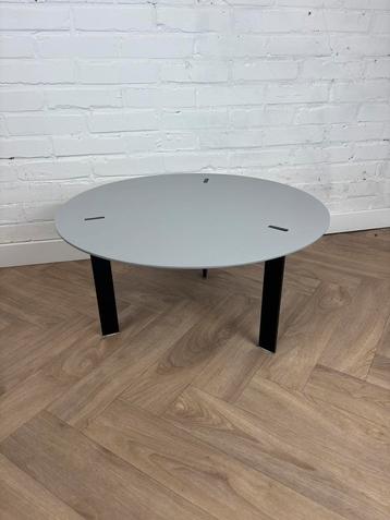 Viccarbe Ryutaro salontafel 60cmØ beschikbaar voor biedingen