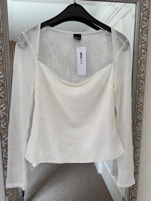 GinaTricot off-white top maat M (nieuw met kaartje), Kleding | Dames, Tops, Nieuw, Maat 38/40 (M), Wit, Lange mouw, Ophalen of Verzenden
