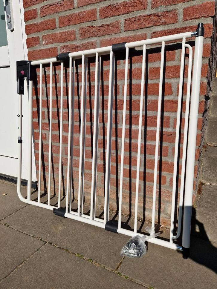 A3 SafetyDoor traphekje (wit), Kinderen en Baby's, Traphekjes, Zo goed als nieuw, Schroefhekje, Metaal of IJzer, 115 cm of meer