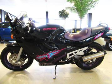 Suzuki Tour GSX 600 F 1996 ZWART PAARS RETRO MODEL beschikbaar voor biedingen