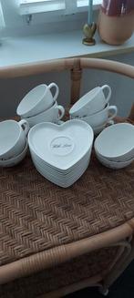 hartjes bordjes en kopjes Riviera Maison 20 delig, Huis en Inrichting, Keuken | Servies, Ophalen, Zo goed als nieuw, Effen, Kop(pen) en/of Schotel(s)