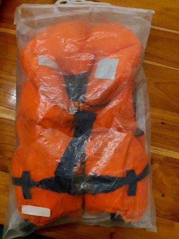 Zwemvest Marinepool- Oranje - Gebruikt beschikbaar voor biedingen
