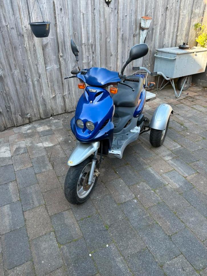 Pgo 3wiel scooter rijbewijs vrij, Fietsen en Brommers, Brommers | Schadebrommers, Overige merken, Ophalen
