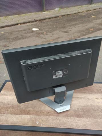 Acer P221W LCD Monitor - Gebruikt beschikbaar voor biedingen