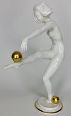 Om 1955 -1968 Porseleinen Danseres  Balspel Dame Vrouw Naakt, Antiek en Kunst, Antiek | Porselein, Ophalen