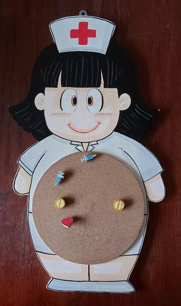 Decoratief prikbord memobord verpleegster zuster beschikbaar voor biedingen