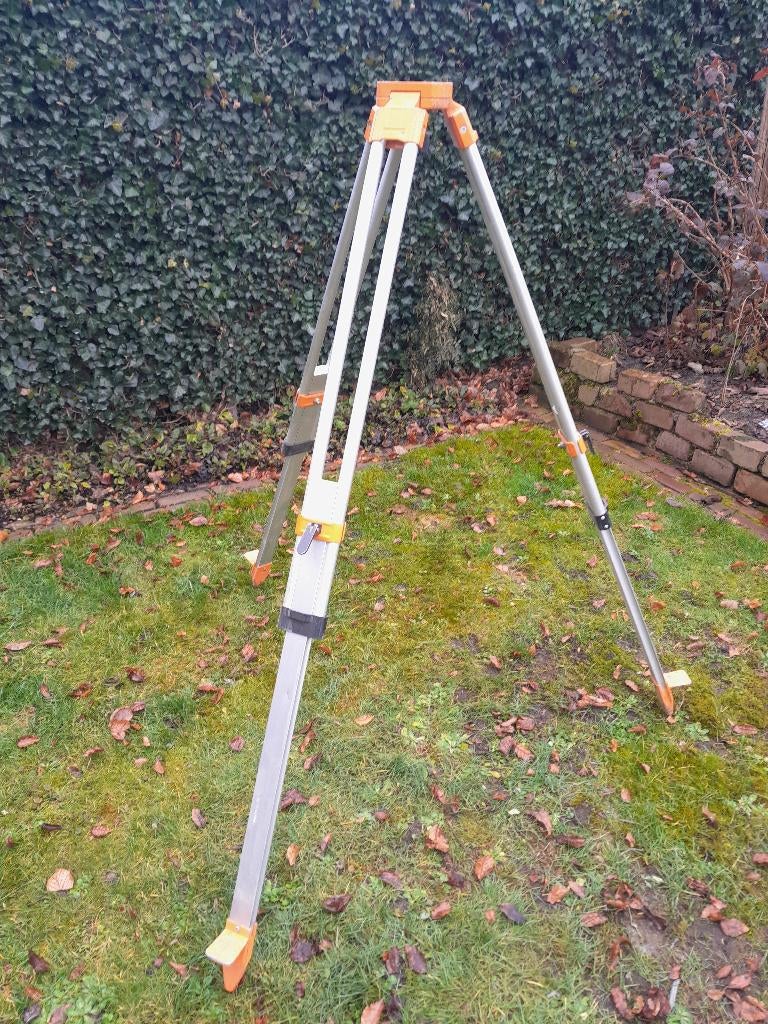 aluminium landmeet statief, Ophalen of Verzenden, Gebruikt, Afstand