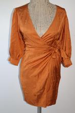 SAMSOE SAMSOE Leuke wikkeljurk maat 34 / XS, Kleding | Dames, Jurken, Bruin, Samsoe Samsoe, SamsoeSamsoe.nl, Ophalen of Verzenden