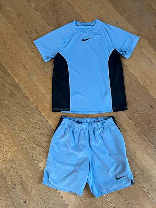 Tenniskleding set Nike Dry Fit maat 11 jaar , maat 140-146, Kinderen en Baby's, Kinderkleding | Maat 140, Zo goed als nieuw, Jongen of Meisje