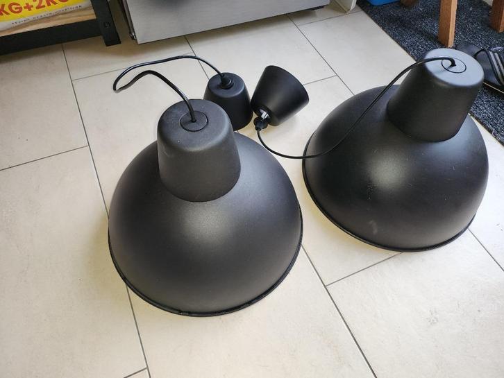 Twee IKEA Skurup hanglampen, Huis en Inrichting, Lampen | Hanglampen, Zo goed als nieuw, Minder dan 50 cm, Metaal, Ophalen