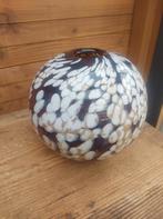 Fidrio Glazen vaas met witte accenten. Bolvase Hazel, Overige kleuren, Nieuw, Ophalen of Verzenden, Glas