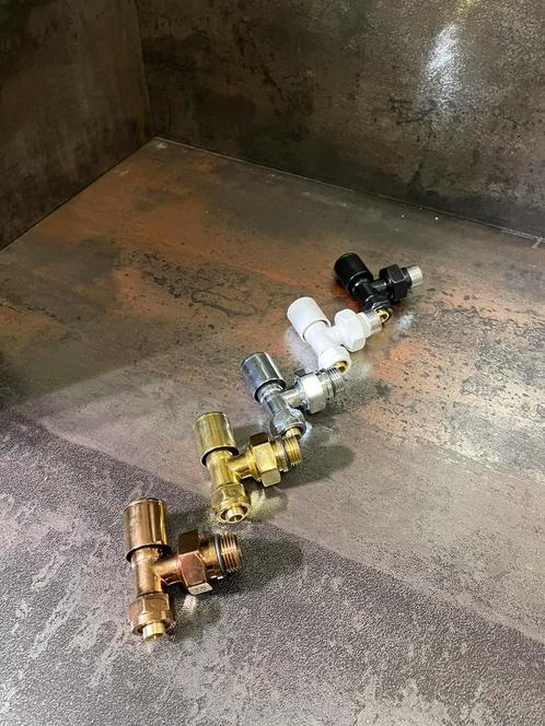 Radiator kranen, Doe-het-zelf en Verbouw, Verwarming en Radiatoren, Nieuw, Radiator, Ophalen of Verzenden