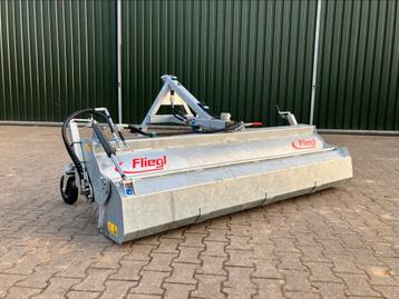 Fliegl Rolbezem Economy 2,3 m  beschikbaar voor biedingen