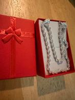 Zilver ketting en armband, Ophalen of Verzenden, Nieuw, Grijs