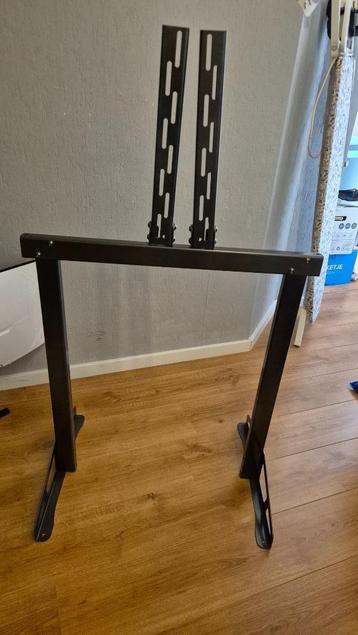 Playseat TV stand single beschikbaar voor biedingen