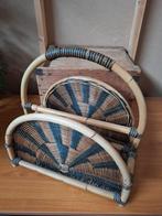 Rotan krantenrek, Ophalen of Verzenden, Gebruikt