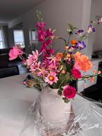 Kunst/Zijde bloemen boeket inclusief vaas, Huis en Inrichting, Ophalen of Verzenden, Nieuw