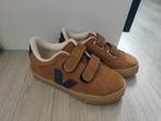 Nieuwe suède Veja sneakers winter maat 32, Kinderen en Baby's, Kinderkleding | Schoenen en Sokken, Veja, Schoenen, Nieuw, Ophalen of Verzenden