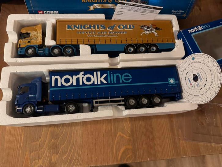 Corgi 1:50 2x Scania, Hobby en Vrije tijd, Modelauto's | 1:50, Zo goed als nieuw, Bus of Vrachtwagen, Corgi, Ophalen of Verzenden