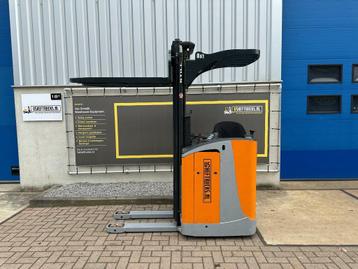 VS-21683 Elektrische triplex zit stapelaar Still FV-X 12 516 beschikbaar voor biedingen