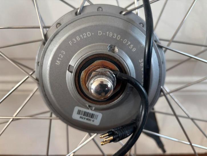 Cortina Ecomo voorwiel met defecte motor 36v, Fietsen en Brommers, Fietsonderdelen, Zo goed als nieuw, Algemeen, Wiel, Ophalen