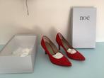 Rode suède pumps, Kleding | Dames, Ophalen of Verzenden, Nieuw, Rood