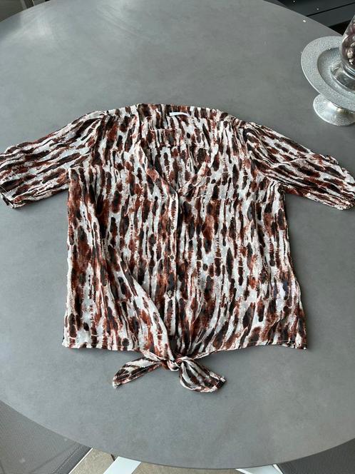 Nieuwe bruin/witte Melting Stockholm blouse, maat M, Kleding | Dames, Blouses en Tunieken, Nieuw, Maat 42/44 (L), Bruin, Verzenden
