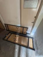 Klein tweepersoonsbed (140 cm), Huis en Inrichting, Slaapkamer | Bedden, Ophalen, Gebruikt, Beige, Scandinavisch
