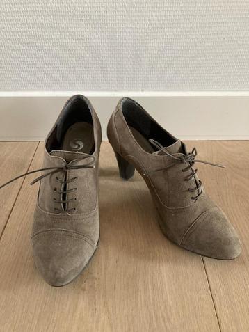 Nieuwe veter-pumps, vintage look (Sacha) mt 38 beschikbaar voor biedingen