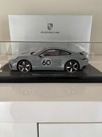 Porsche 911 Sports Classic 992, Hobby en Vrije tijd, Modelauto's | 1:18, Ophalen of Verzenden, Zo goed als nieuw, Overige merken