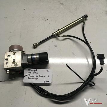 Mercedes S500 2001 Hydraulische achterklep Pomp 220 800 0048 beschikbaar voor biedingen