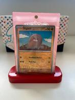 Reverse holo Diglett Pokémon Kaart - MEW 050/165, Ophalen of Verzenden, Zo goed als nieuw, Losse kaart