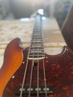 Sire V7 4-snarig, 2e generatie basgitaar, Ophalen, Gebruikt, Elektrisch