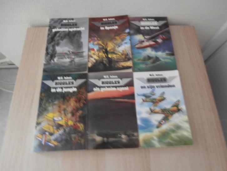 Paperbacks van Biggles, Boeken, Avontuur en Actie, Gelezen, Ophalen of Verzenden