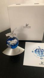 Swarovski crystal planet vredesduif, Verzamelen, Swarovski, Ophalen of Verzenden, Zo goed als nieuw, Figuurtje