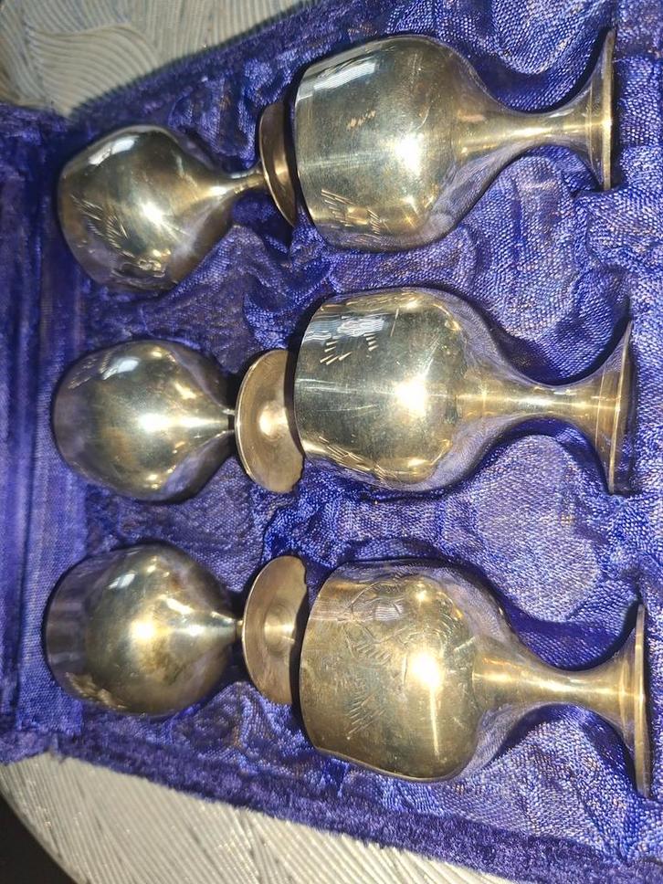 VERZILVEREN Wijnglazen Set in Originele Doos, Antiek en Kunst, Antiek | Goud en Zilver, Zilver, Ophalen of Verzenden