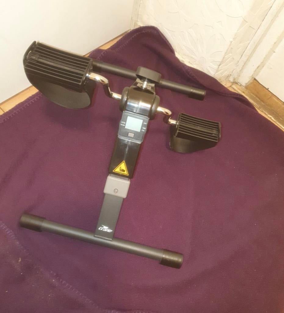 Pedaaltrainer Arm- en Beentrainer, Stoelfiets met Display, Sport en Fitness, Gebruikt, Krachtstation, Ophalen of Verzenden, Metaal
