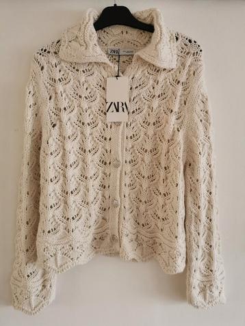 ZARA vest met sierknopen mt. M beschikbaar voor biedingen