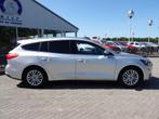 Ford FOCUS Wagon 1.0 EcoBoost 125PK Titanium AUTOM. | TREKH., Stof, Gebruikt, Origineel Nederlands, 1300 kg