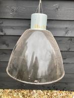 Vintage fabriek lamp hanglamp retro 2 stuks, Minder dan 50 cm, Gebruikt, Ophalen