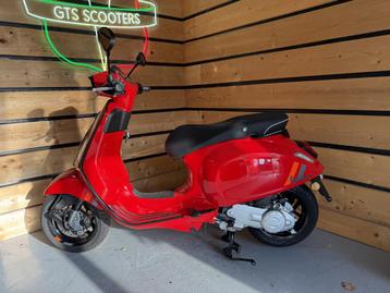 Vespa Sprint 50S Facelift NIEUW beschikbaar voor biedingen