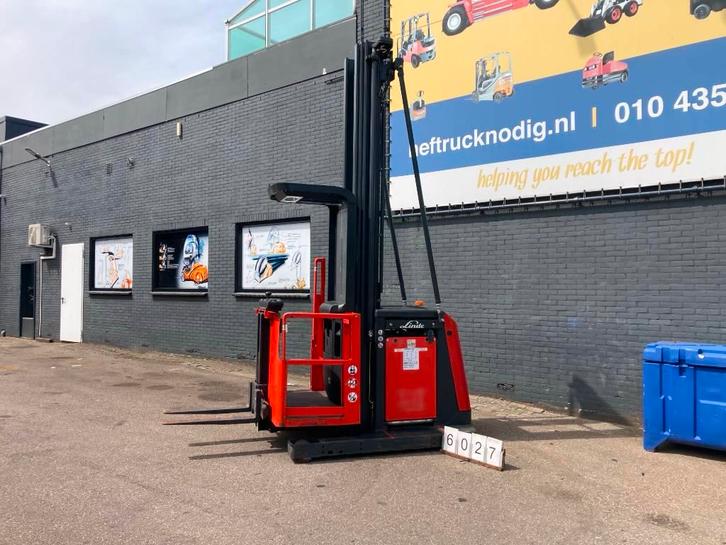 Linde V12 Man up truck (bj 2012), Zakelijke goederen, Machines en Bouw | Heftrucks en Intern transport, Reachtruck, Overige aandrijving